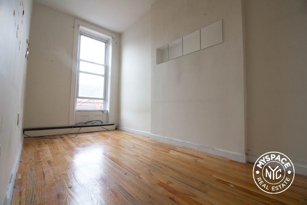 1221 Atlantic Avenue - Photo 2