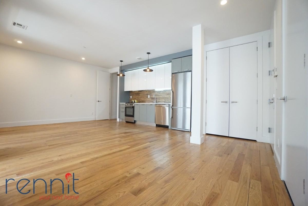 869 Park Ave. - Photo 1