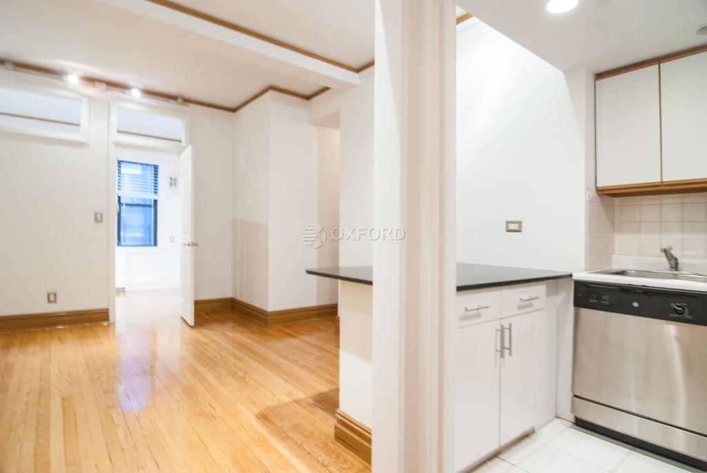 145 West 58th Street - Photo 3