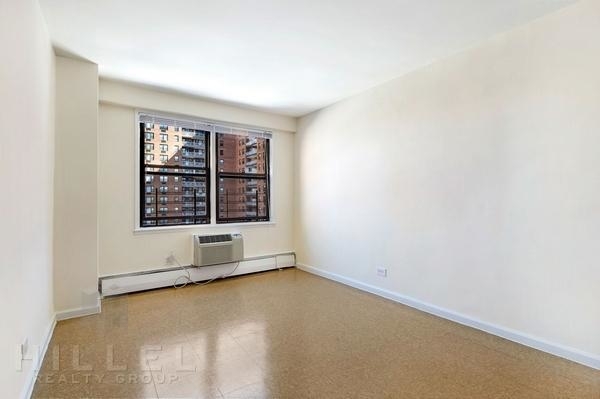 57th Avenue - Photo 8