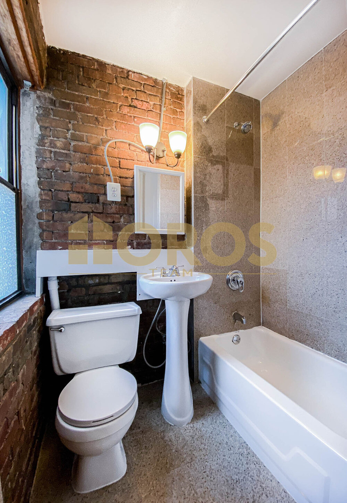 40 Clinton Street - Photo 8