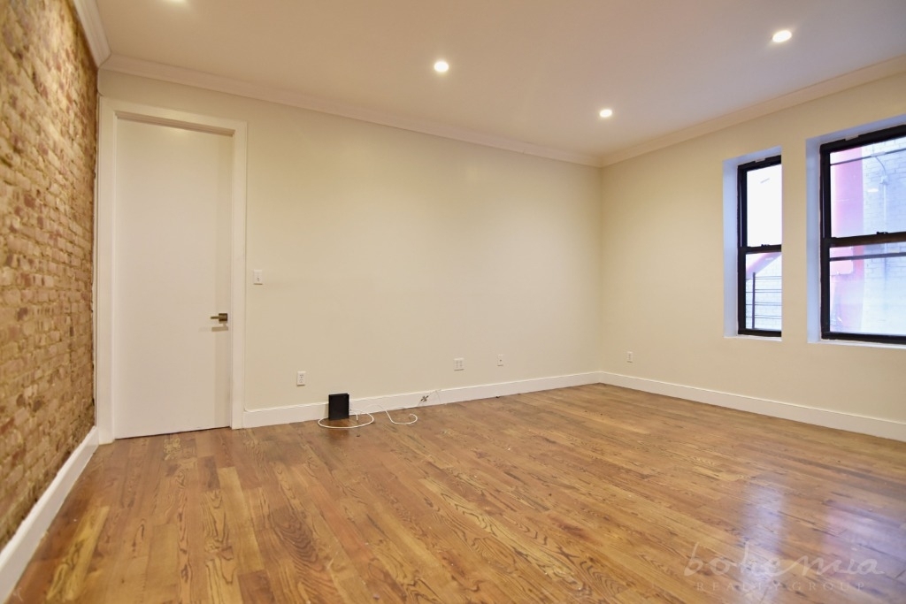 555 West 151st Street - Photo 0