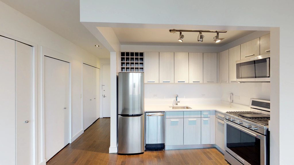 801 Amsterdam Avenue - Photo 1