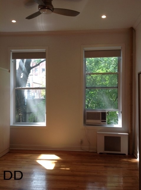 410 West 22nd Street - Photo 2