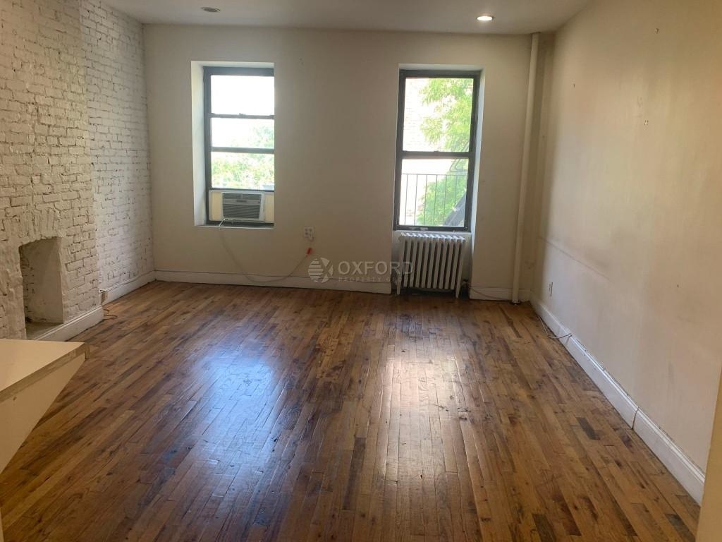 332 West 47th Street - Photo 4