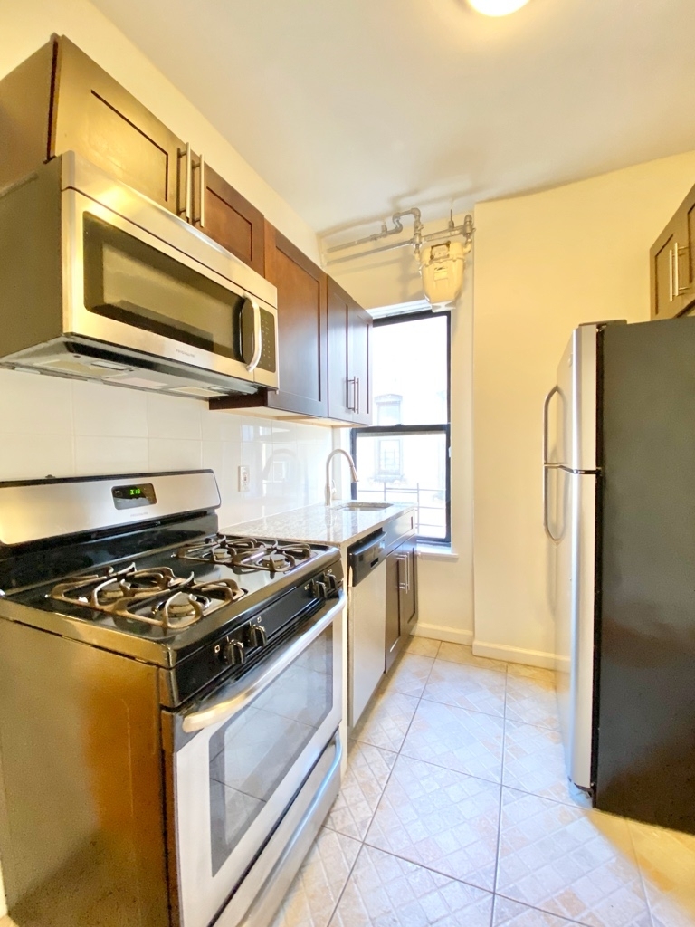 215 West 145th St - Photo 3