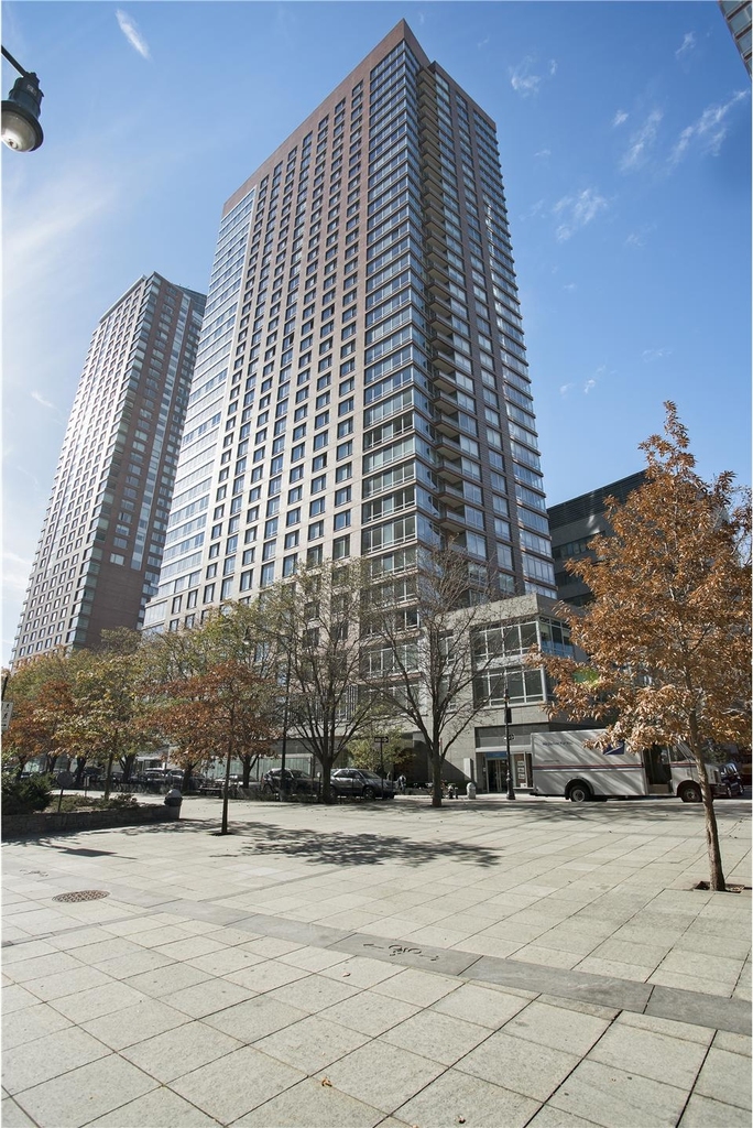 30 West St - Photo 8