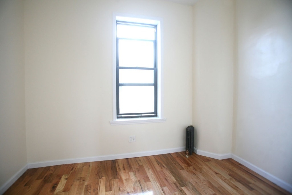 244 Roebling St.  - Photo 3