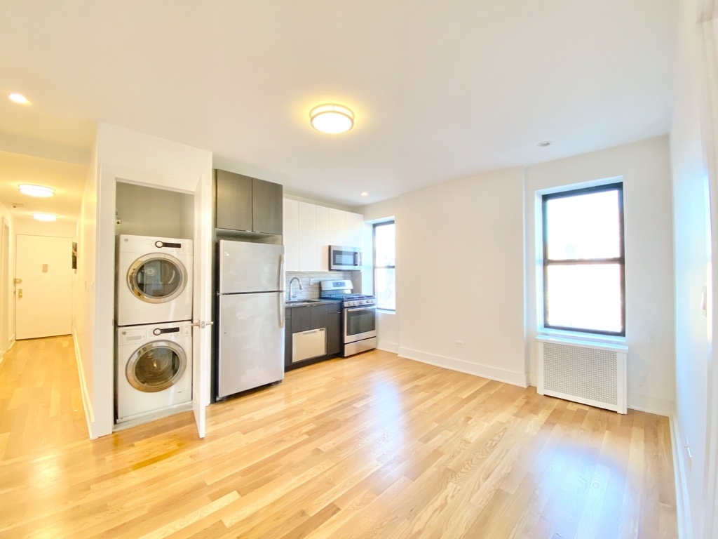 466 West 151st Street - Photo 2