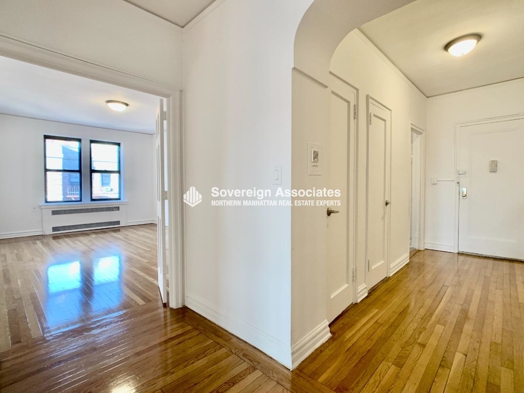 3240 Henry Hudson Parkway East - Photo 10