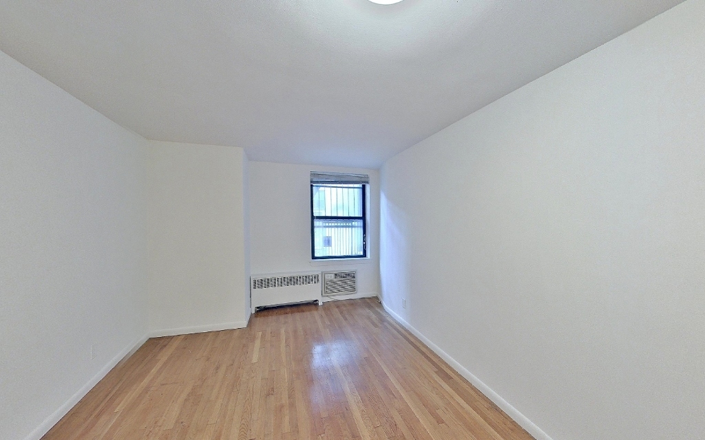  31st Street/Park Avenue - Photo 1