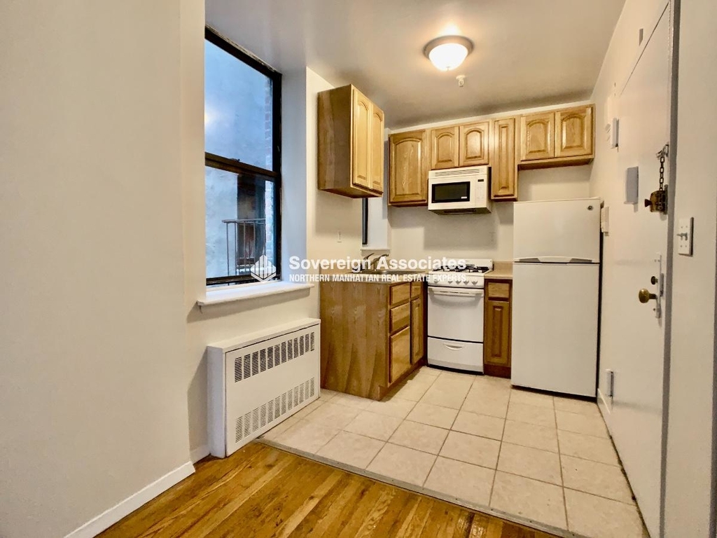 951 Amsterdam Avenue - Photo 2