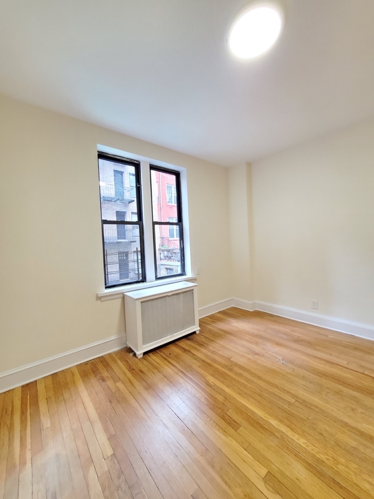 251 West 71 St  - Photo 6