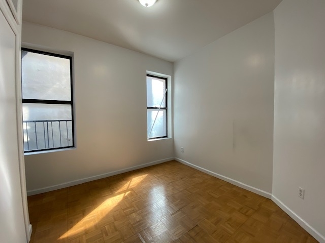 244 Roebling Street - Photo 0