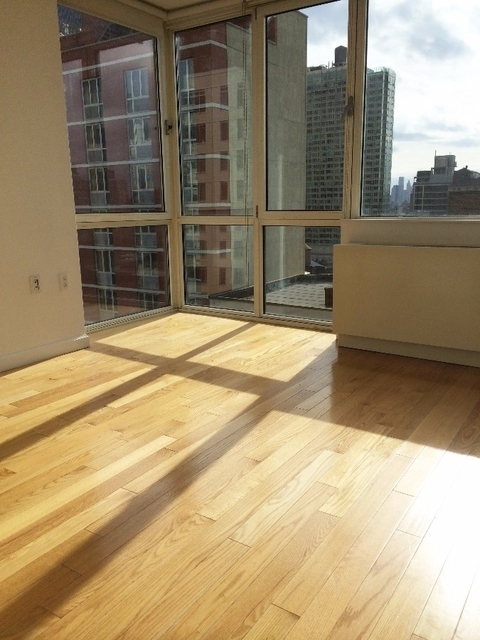 West 37th Street - Photo 5