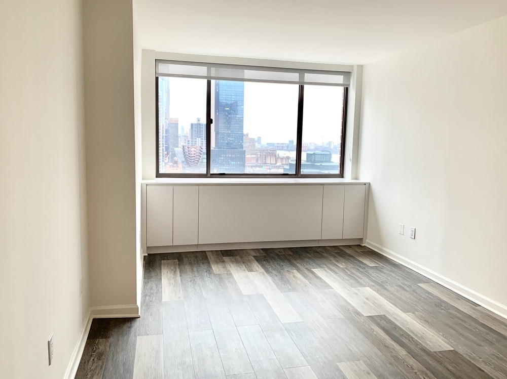 520 West 43rd Street - Photo 6