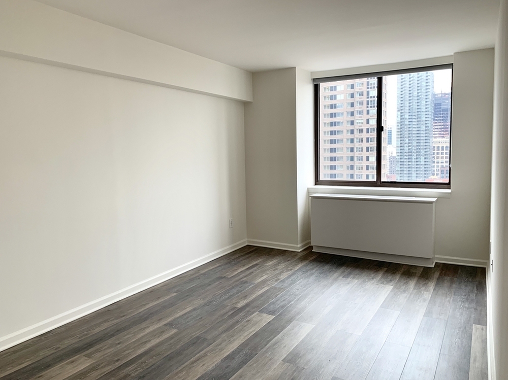 520 West 43rd Street - Photo 5