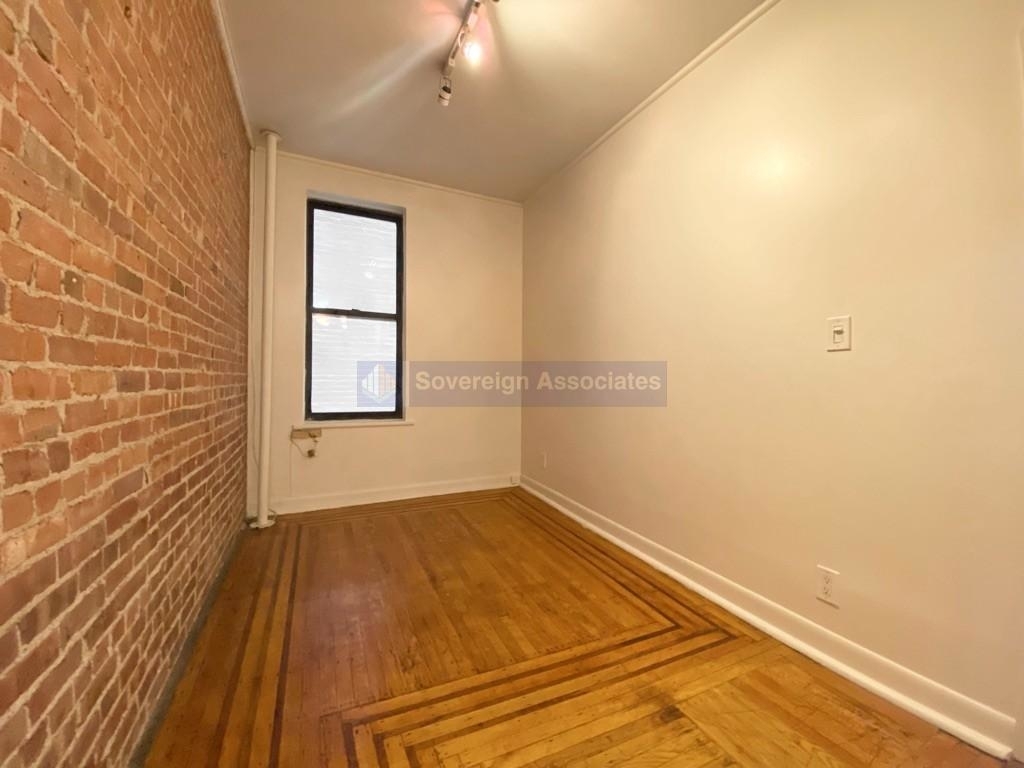 122 La Salle Street - Photo 10