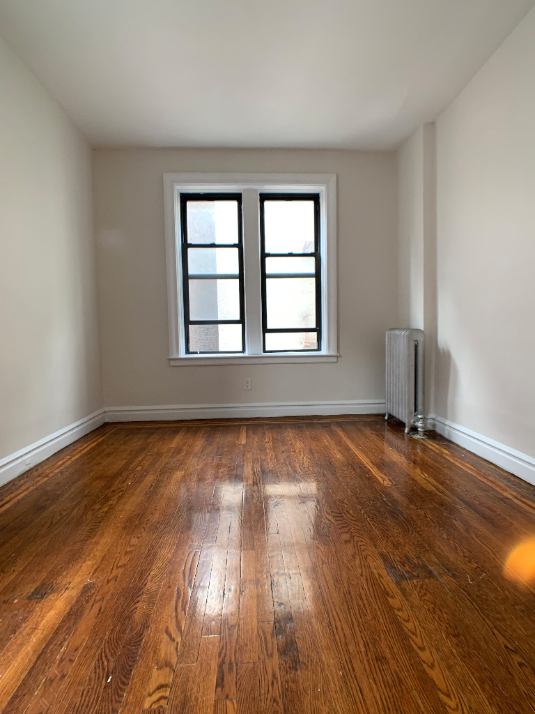 Magaw Place / West 181st Street - Photo 2