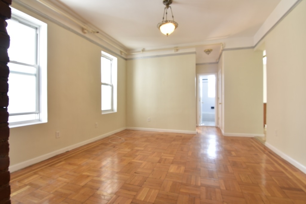 490 Ocean Parkway  - Photo 2