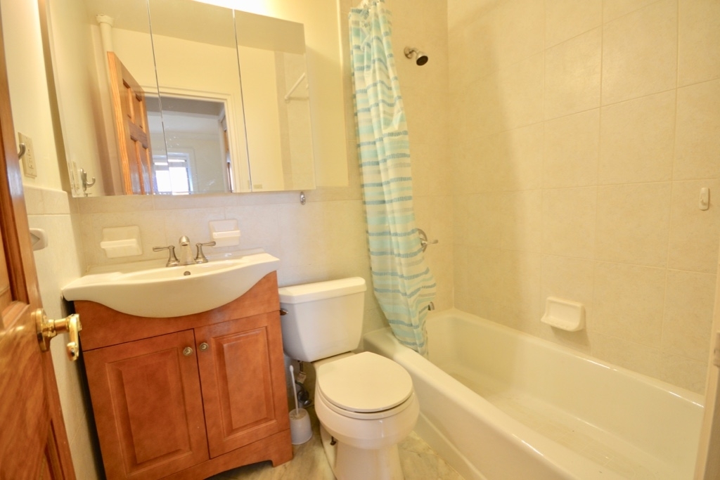 119 West 69th Street - Photo 6