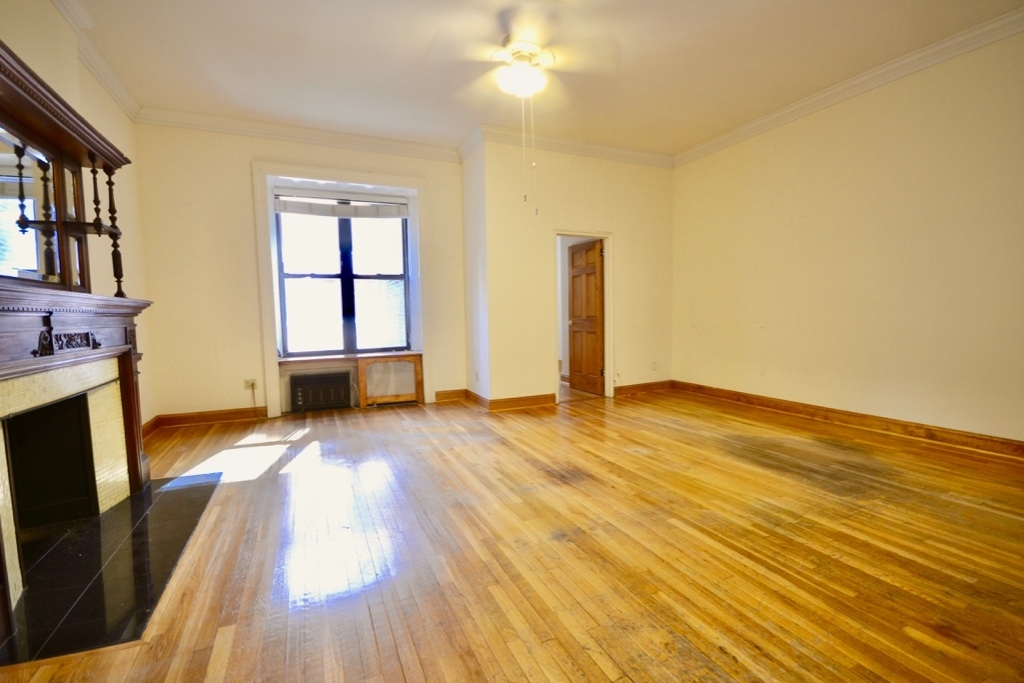 119 West 69th Street - Photo 4