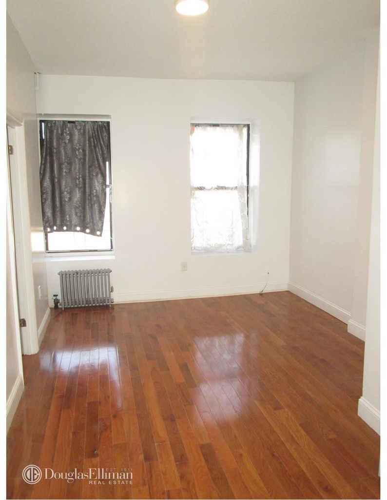 2186 Fulton St - Photo 7