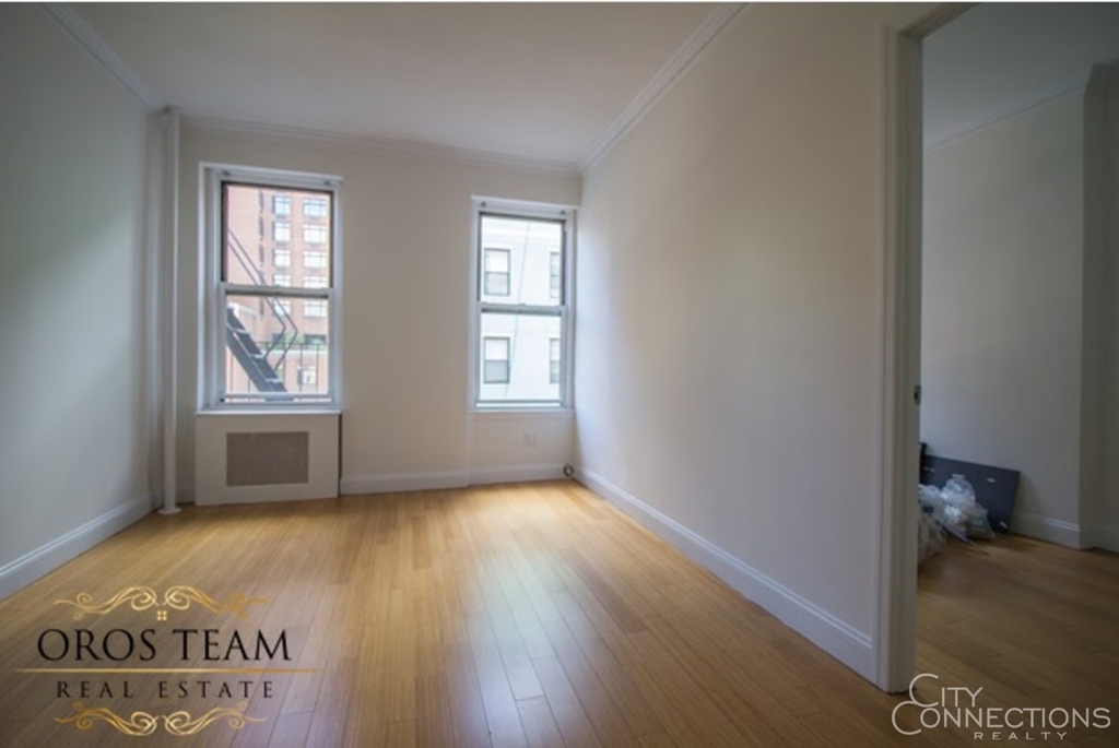 38 Grand St - Photo 0