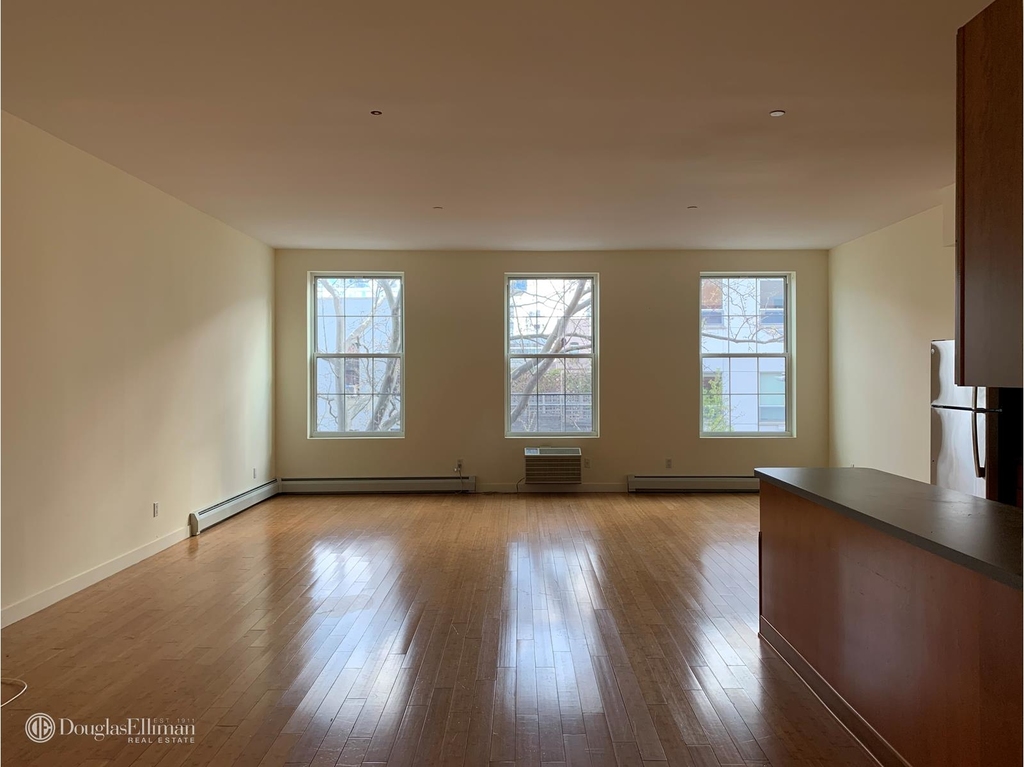 511 50th Avenue - Photo 2