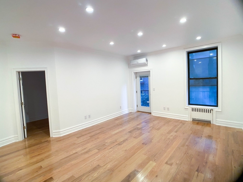 45 8th Avenue - Photo 1