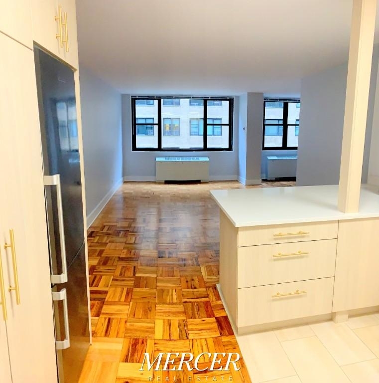 West 57th Street - Photo 1