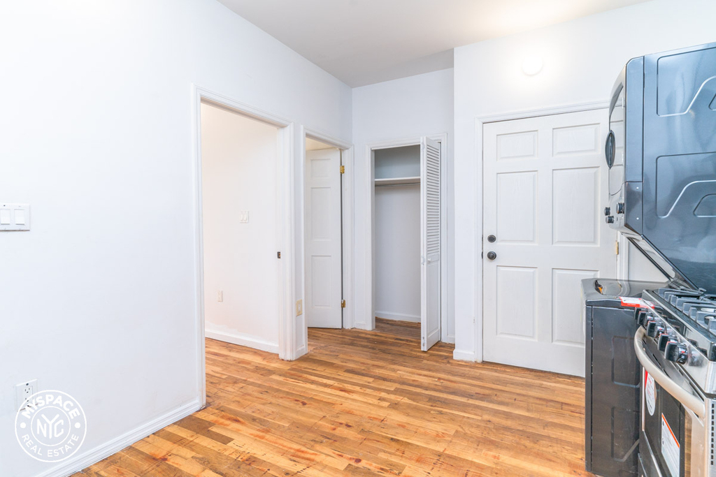 650 Franklin Avenue - Photo 1