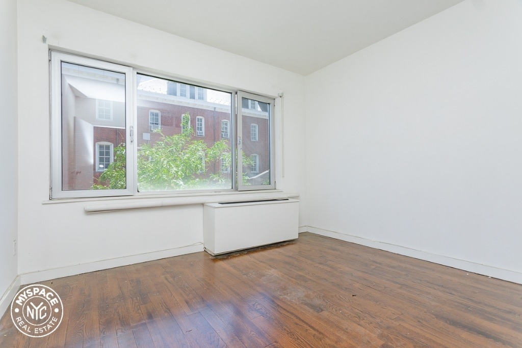 1209 DeKalb Ave - Photo 4