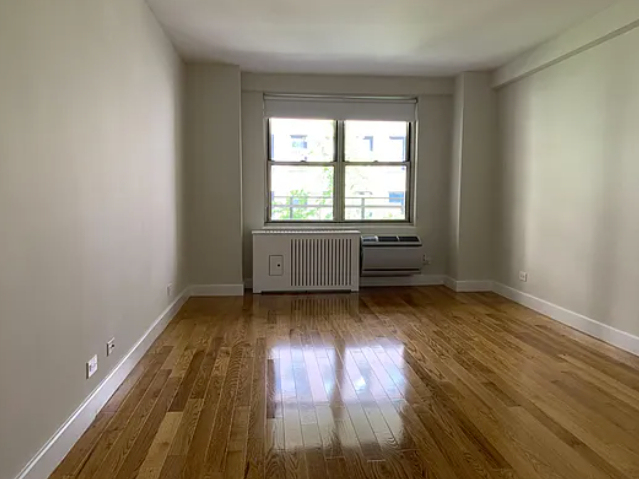 West 88 St  - Photo 2