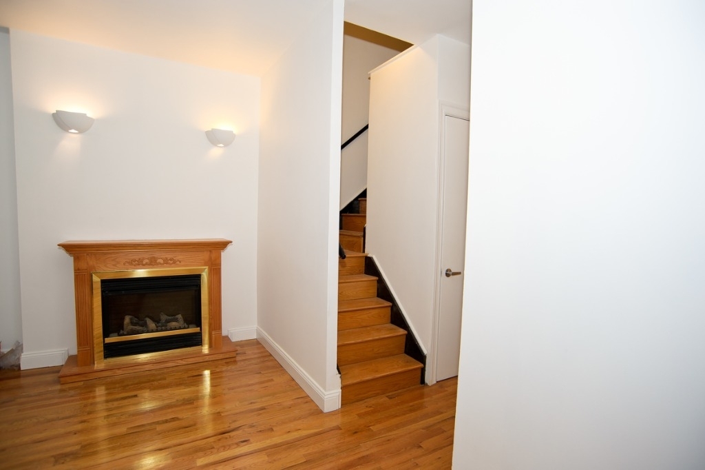 37  W 54th St - Photo 1