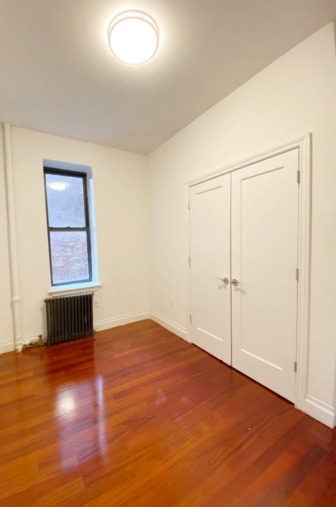 601 W 137th Street - Photo 7