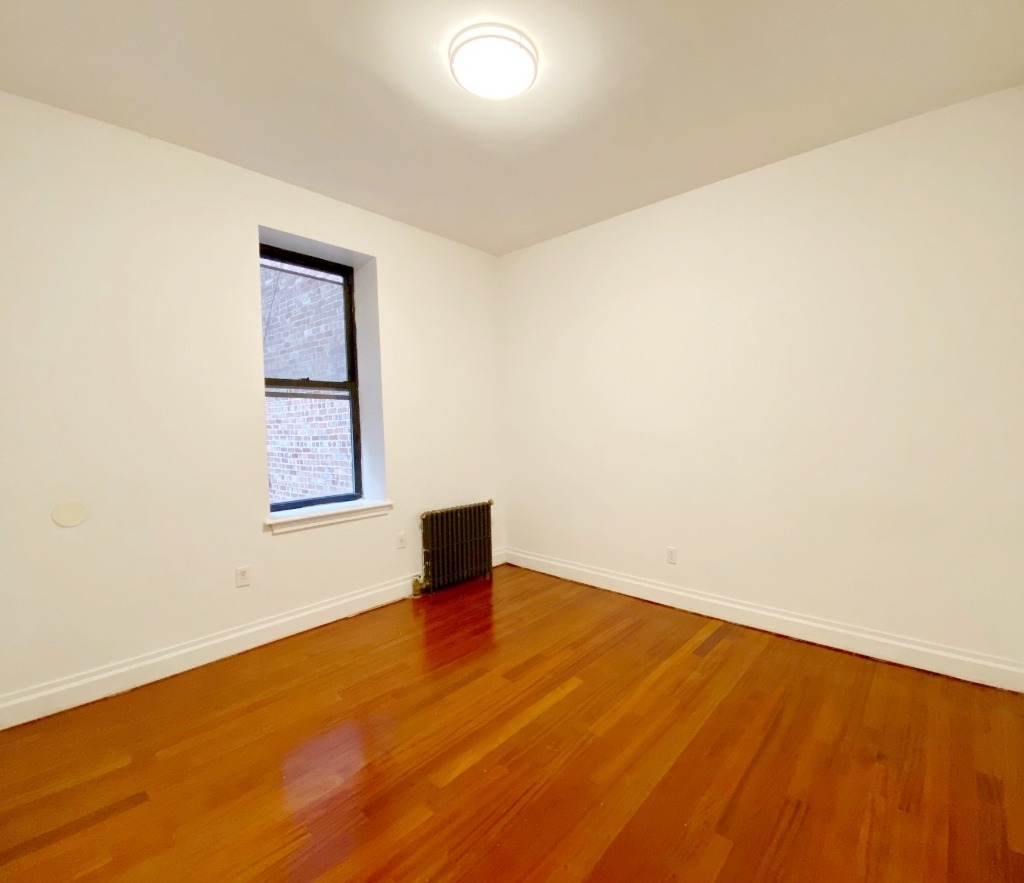 601 W 137th Street - Photo 5