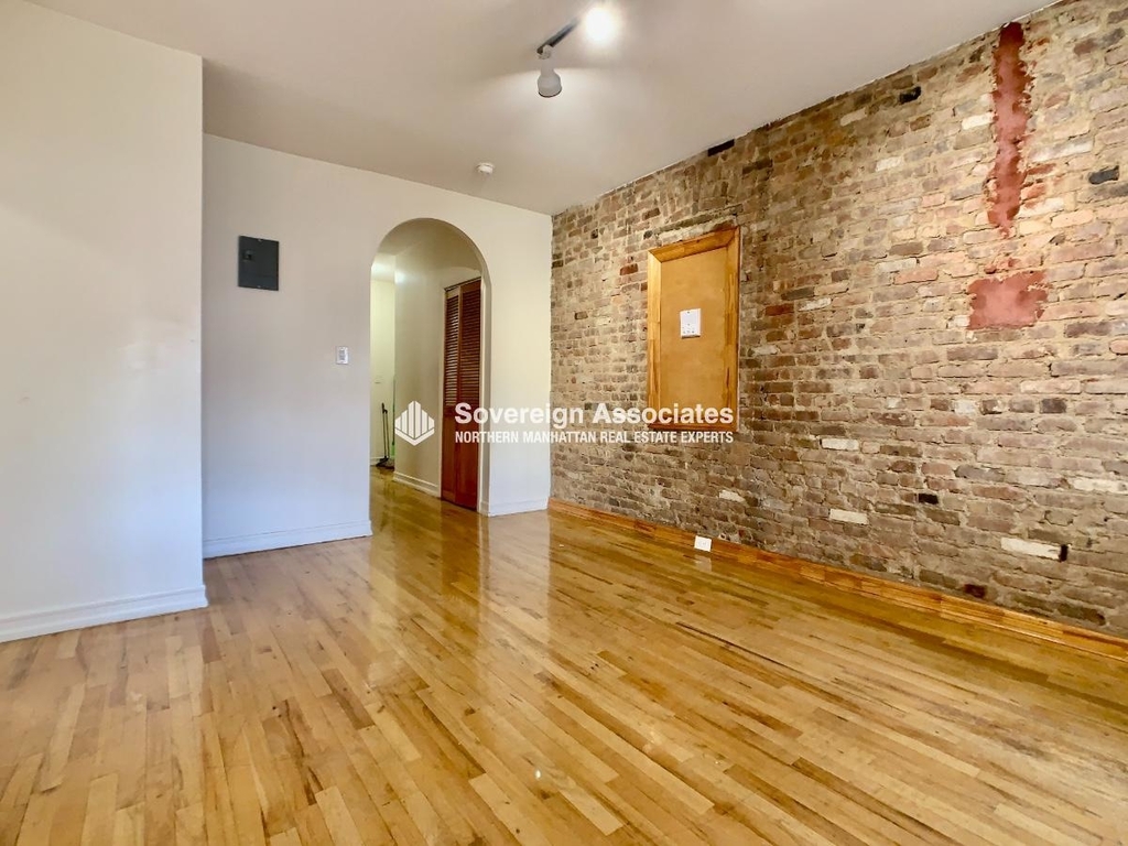 86 Haven Avenue - Photo 1