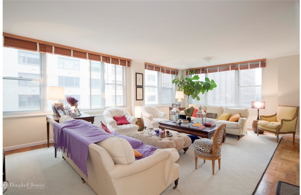 250 East 65th St - Photo 1