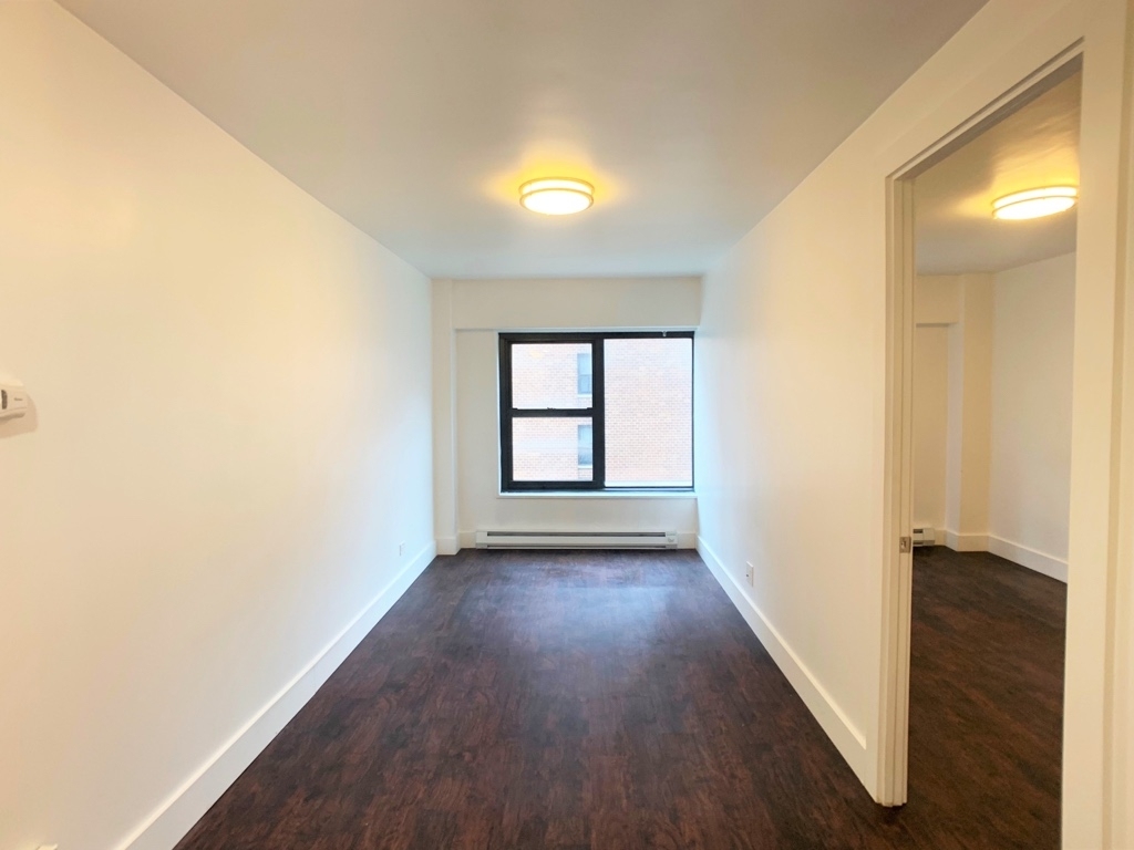 301 West 130th St - Photo 2