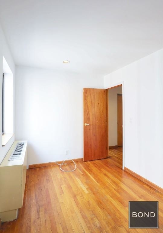 370 West 30th Street - Photo 7