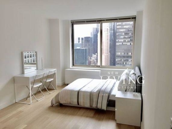 260 West 54th Street - Photo 0