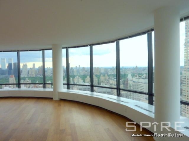 Upper East Side - Photo 1