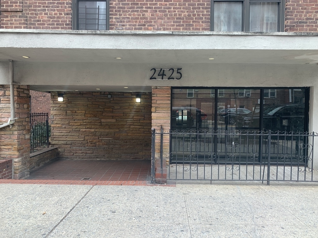 2425 Nostrand Ave - Photo 8