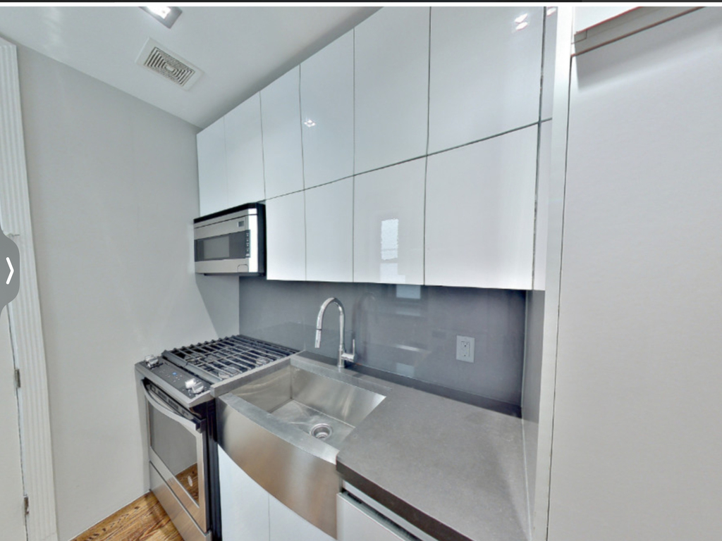 98th  street and 3rd Avenue  - Photo 2