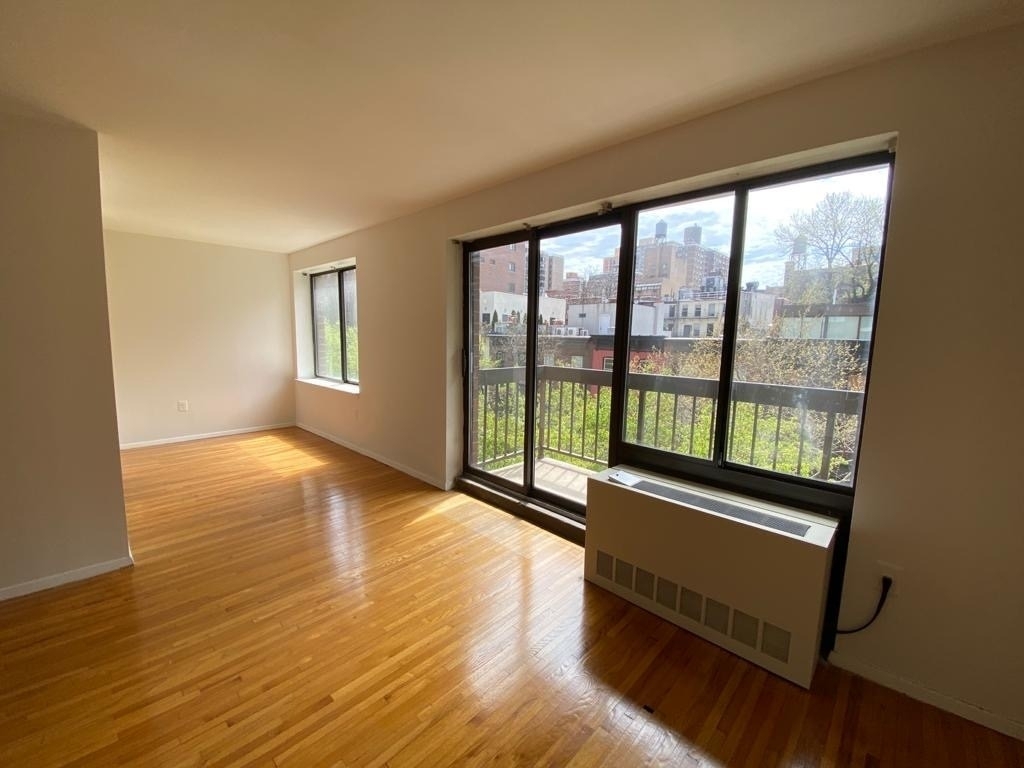 207 East 30th Street - Photo 1