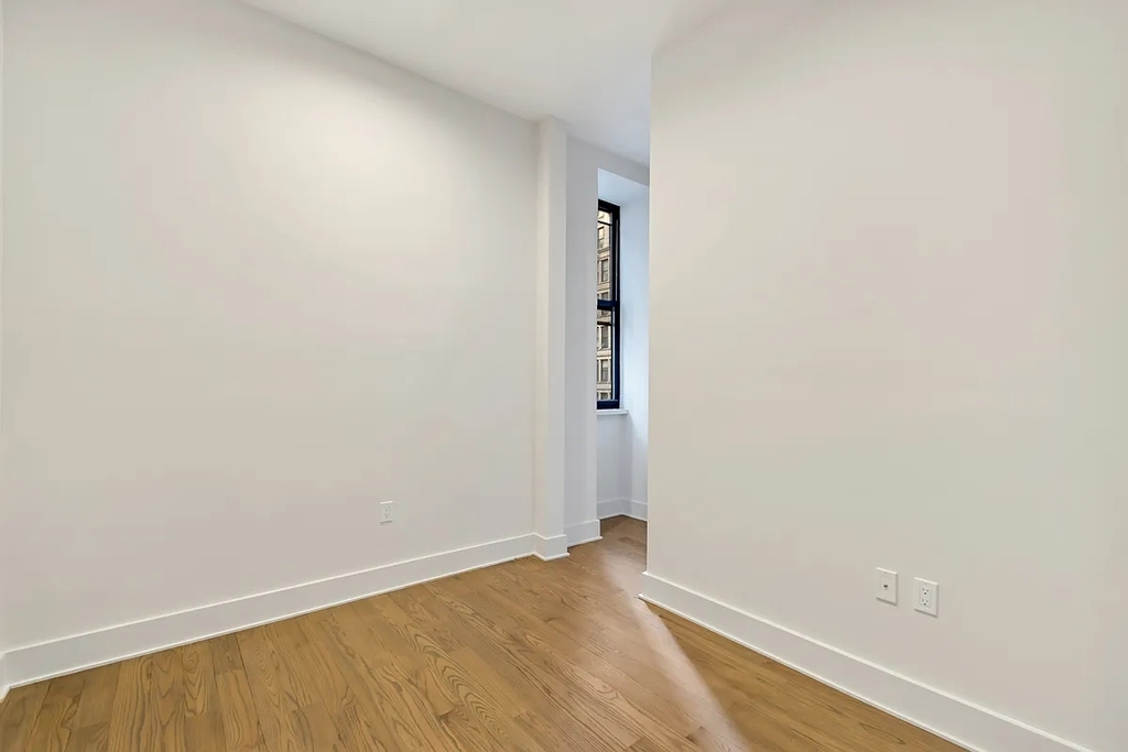 Madison Avenue - Photo 5