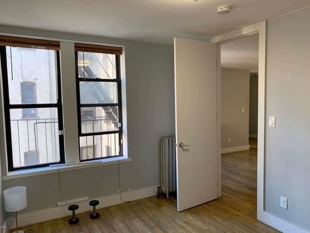 1661 Park Avenue - Photo 2