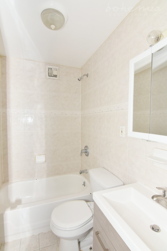 142 W 130th Street - Photo 2