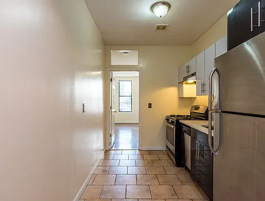 300 Jefferson Street - Photo 2